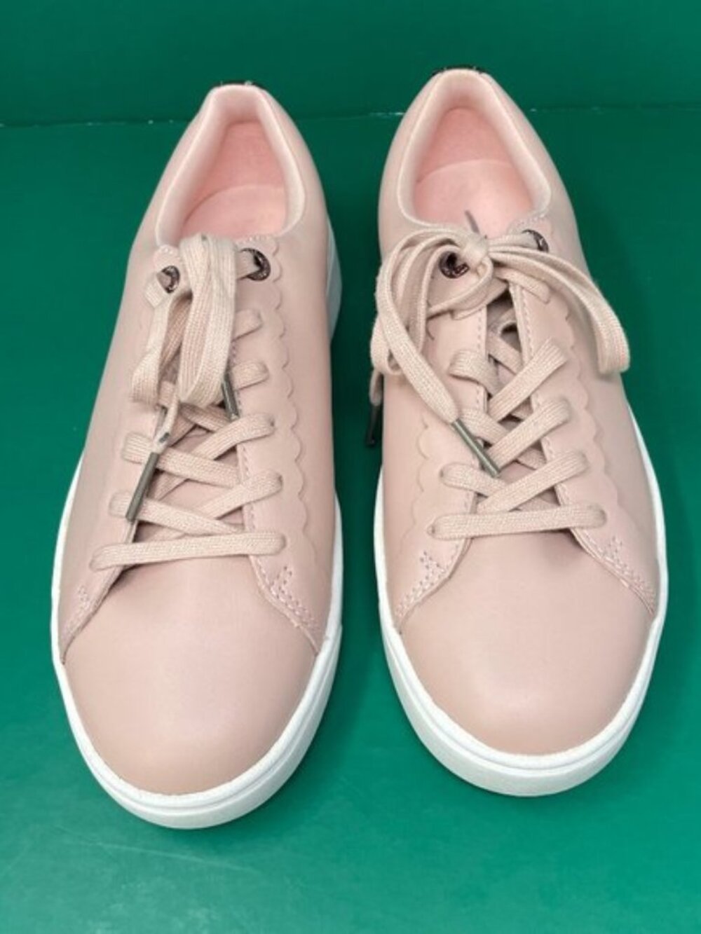 Ted Baker | Women's Tillys Scalloped Low-top Sneakers in Nude/ Pink Leather